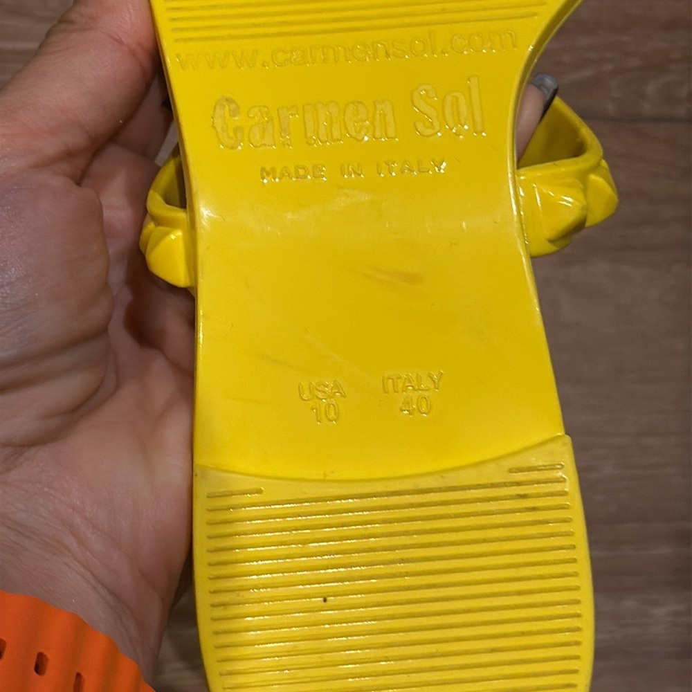 Pre-owned sandals - Picture 3 of 4